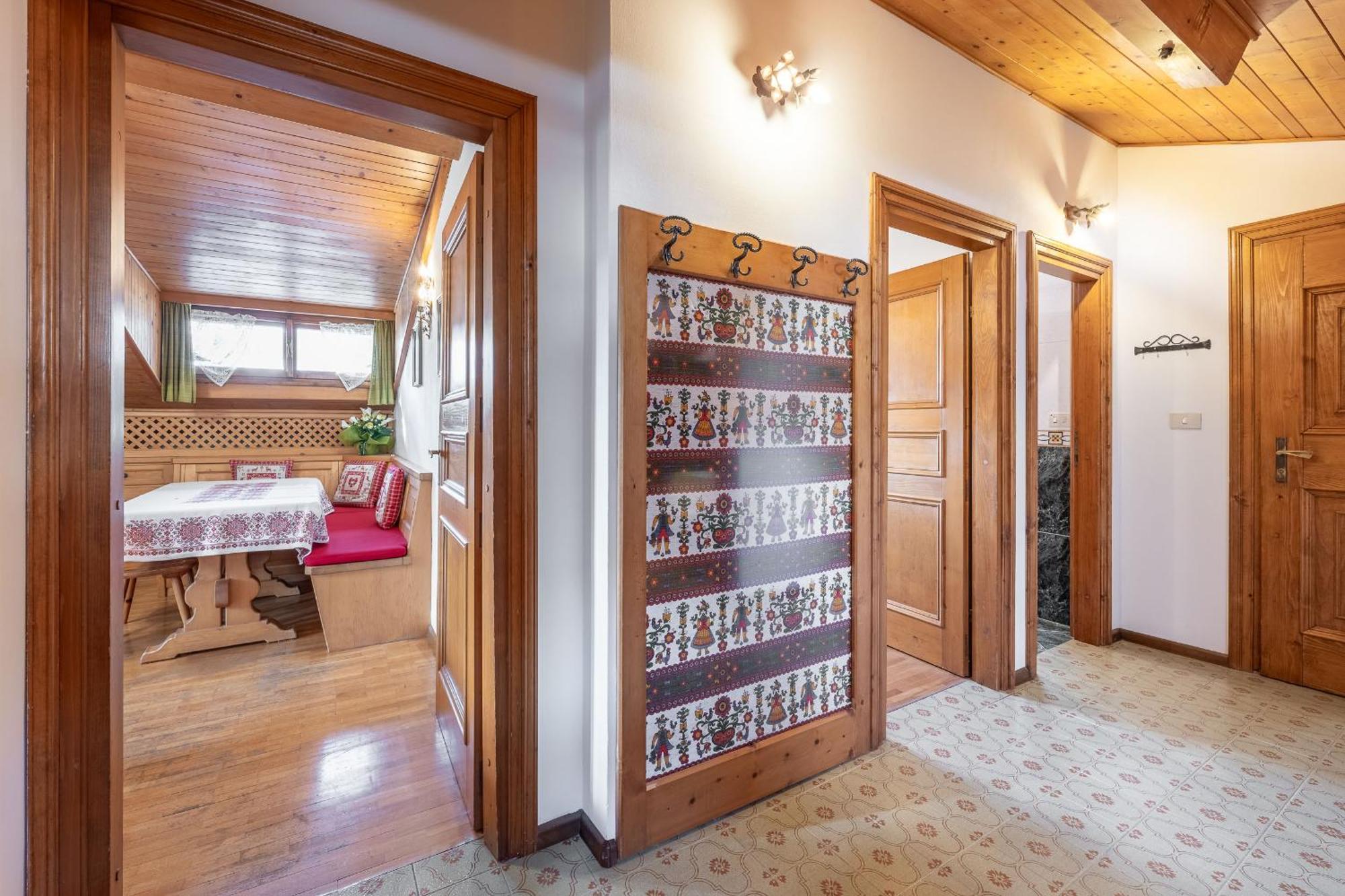 Attico Lodge コルティーナ・ダンペッツォ エクステリア 写真
